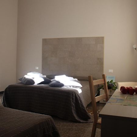 B&B Cernaia 42 La Spezia Room photo